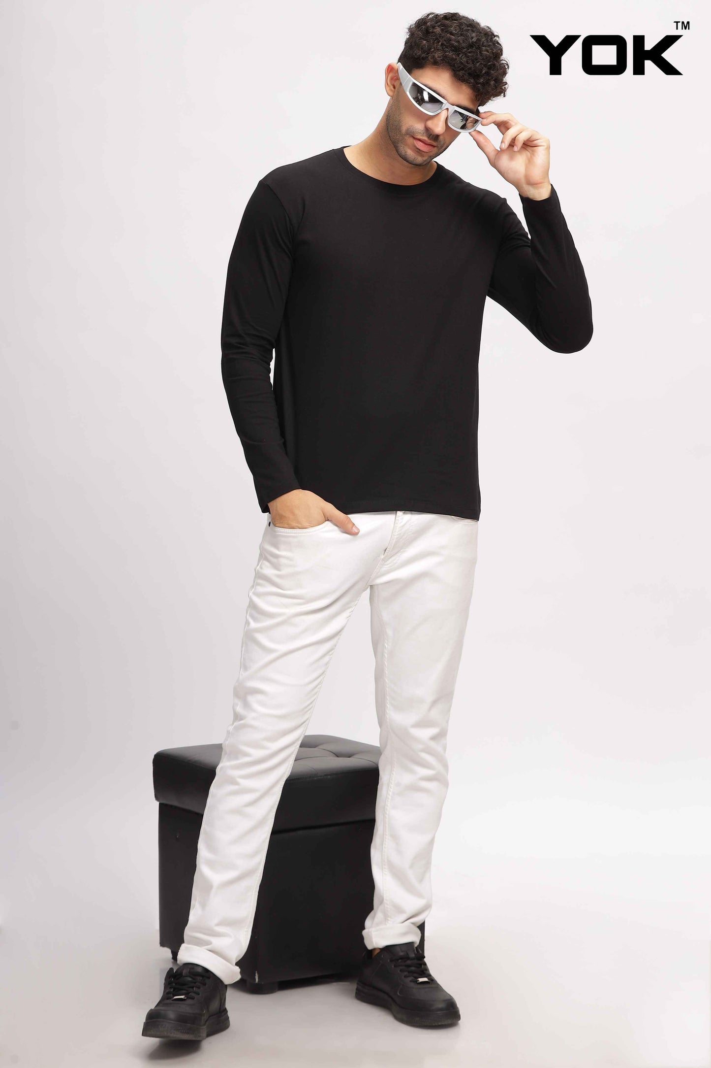 Plain black Full Sleeves T-shirt