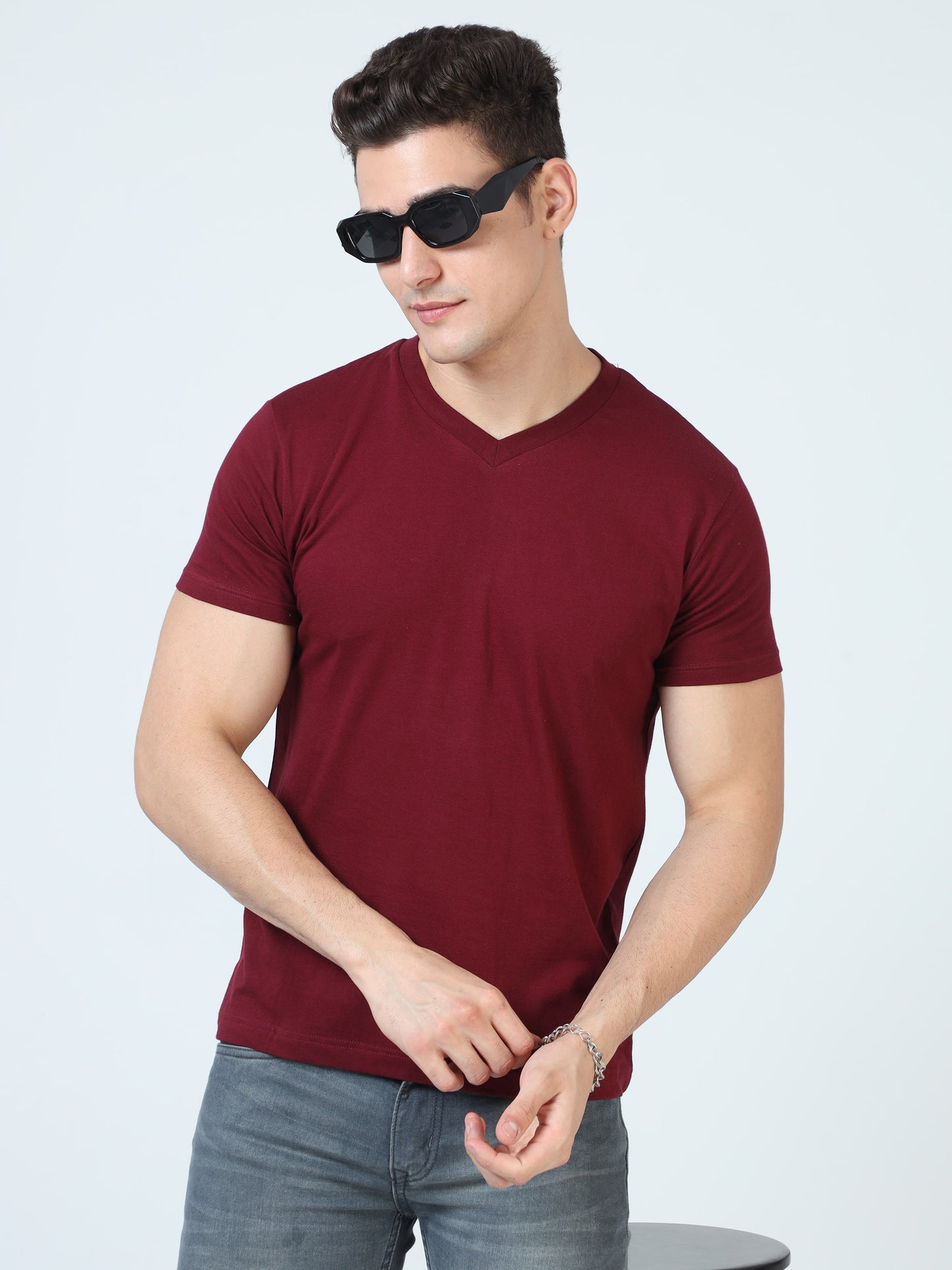  Maroon V Neck T Shirts for Men 