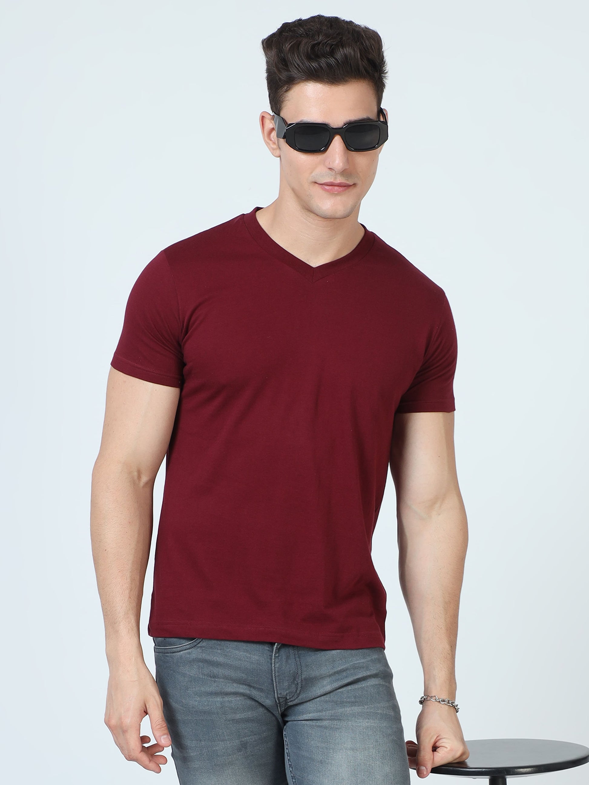  Maroon V Neck T Shirts for Men 